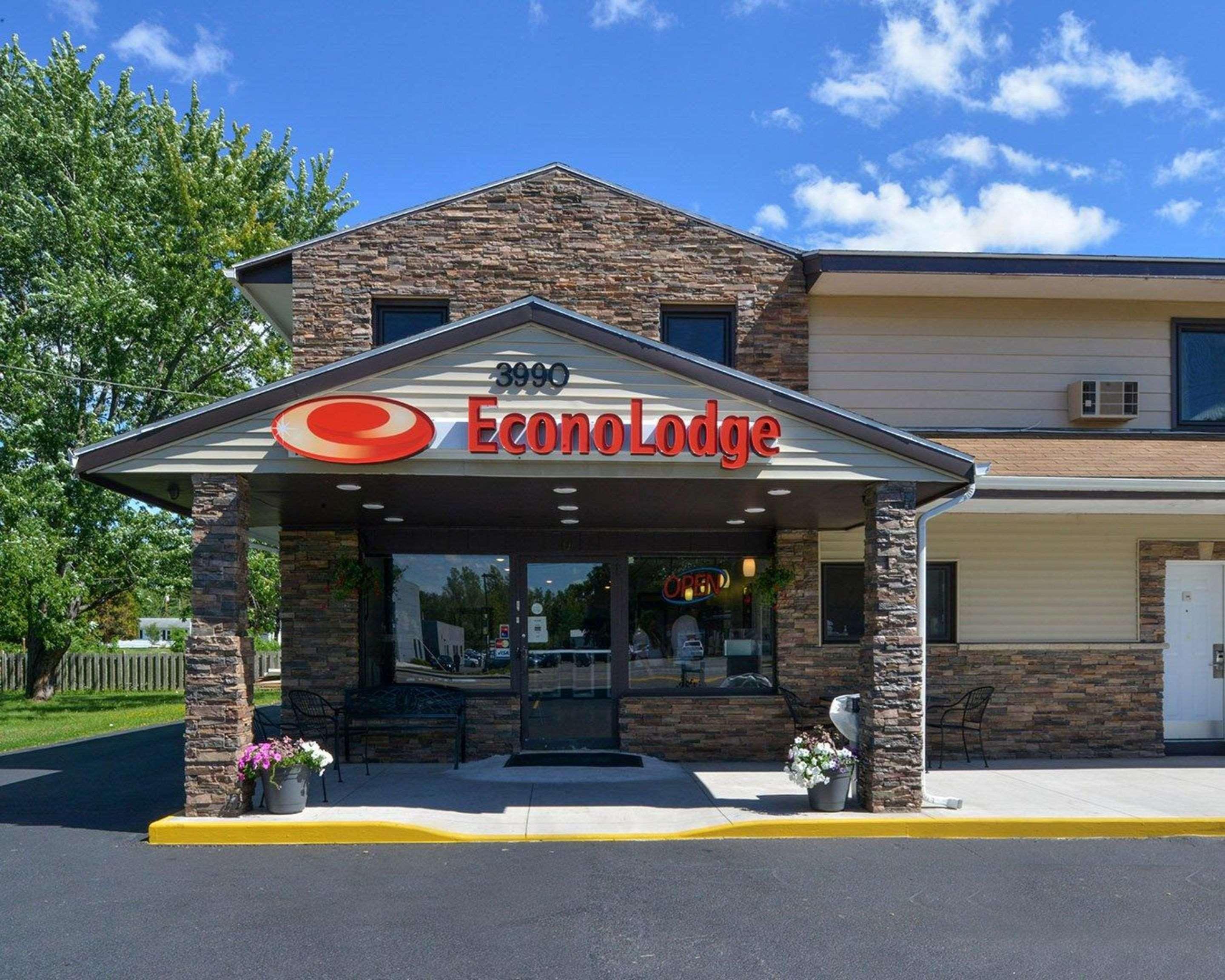 Econo Lodge Rochester I-90 & I-390 Esterno foto