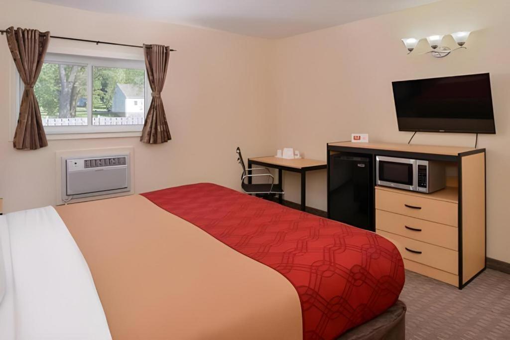 Econo Lodge Rochester I-90 & I-390 Esterno foto